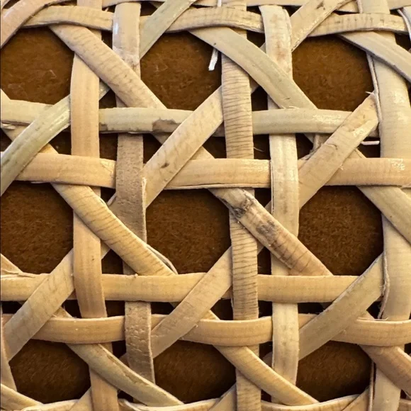 Like new! Patricia Nash Bella Leather Crossbody - Picture 9 of 15